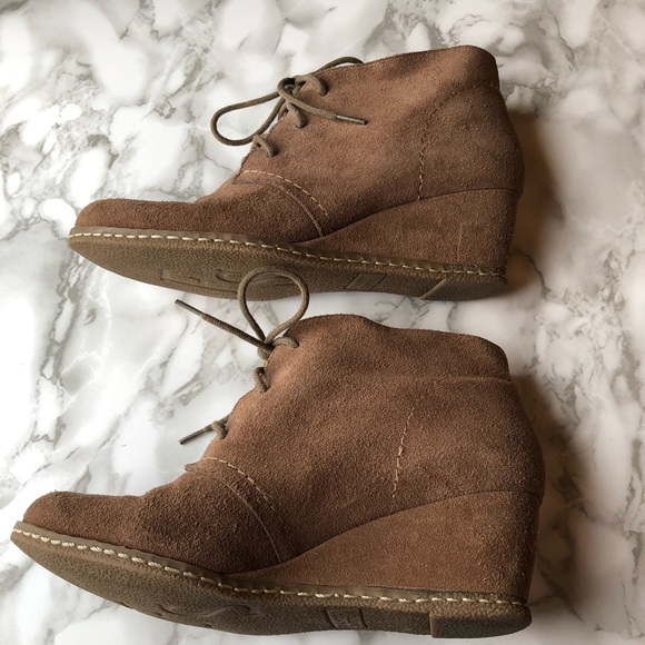 Franco Sarto Mocha Brown or Latte Brown Coloured Lace Up Suede Wedges - Picture 6 of 14